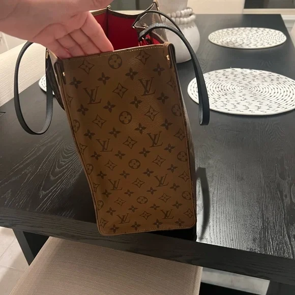 Louis Vuitton onthego gm - Picture 6 of 8